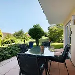 Easy Living 아파트